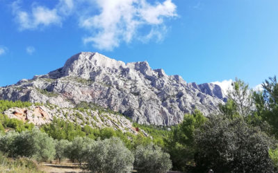 SUR LES PAS DE CÉZANNE … LA SAINTE VICTOIRE